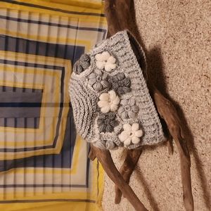 NWOT- Women's winter fleece lined crochet toboggan beanie hat